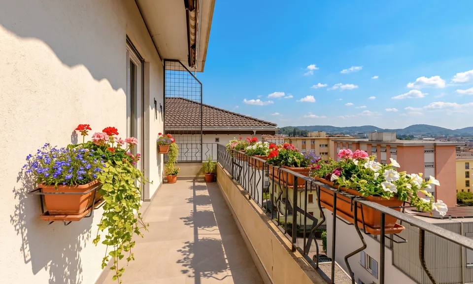 RENT TO BUY - BRIGHT 4.5 ROOMS IN A CONVENIENT AREA OF MENDRISIO – photo 7 of 9