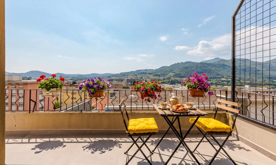 RENT TO BUY - BRIGHT 4.5 ROOMS IN A CONVENIENT AREA OF MENDRISIO