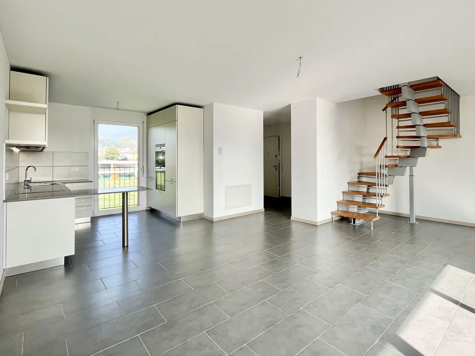 AFFITTASI MODERNO 4.5 LOCALI DUPLEX CON TERRAZZA A STABIO