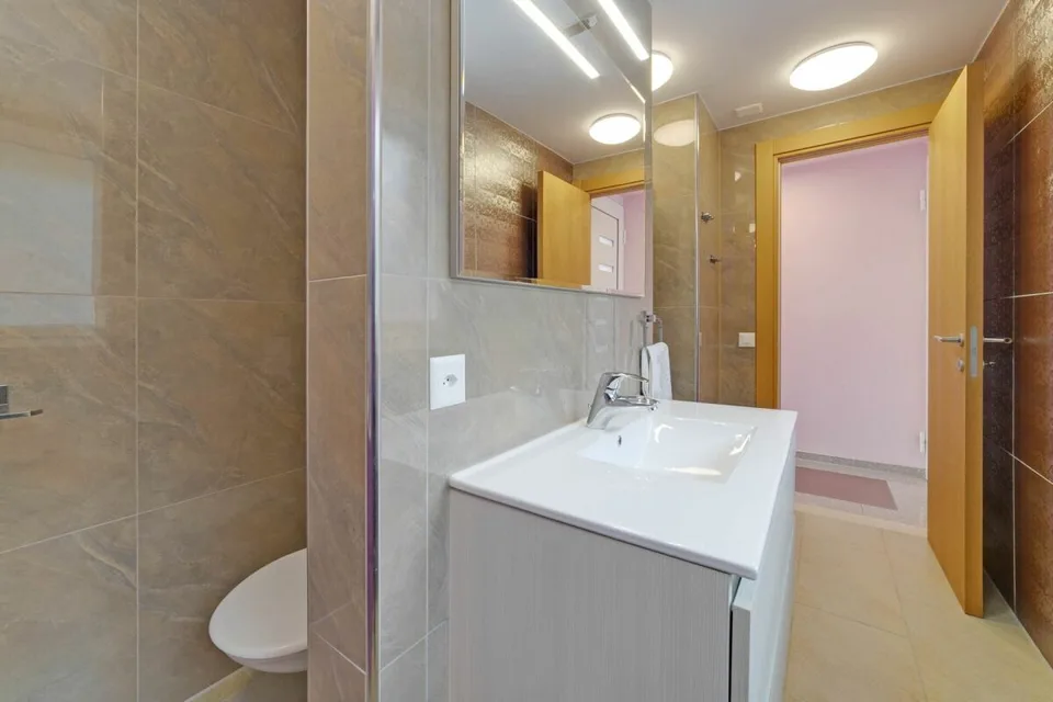 Propriété exclusive avec 8 unités et vue imprenable sur le lac Majeur - Brissago – photo 13 sur 31
