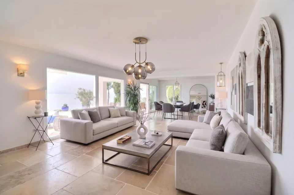 Exceptional waterfront property in Perroy - Absolute elegance on Lake Geneva