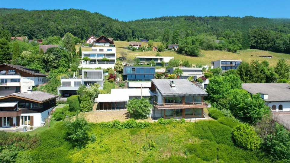 Grossräumiges Einfamilienhaus an Top-Lage mit traumhafter Aussicht