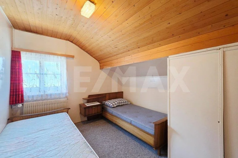 Zwei Häuser, ein Zuhause voller Möglichkeiten – photo 11 of 13