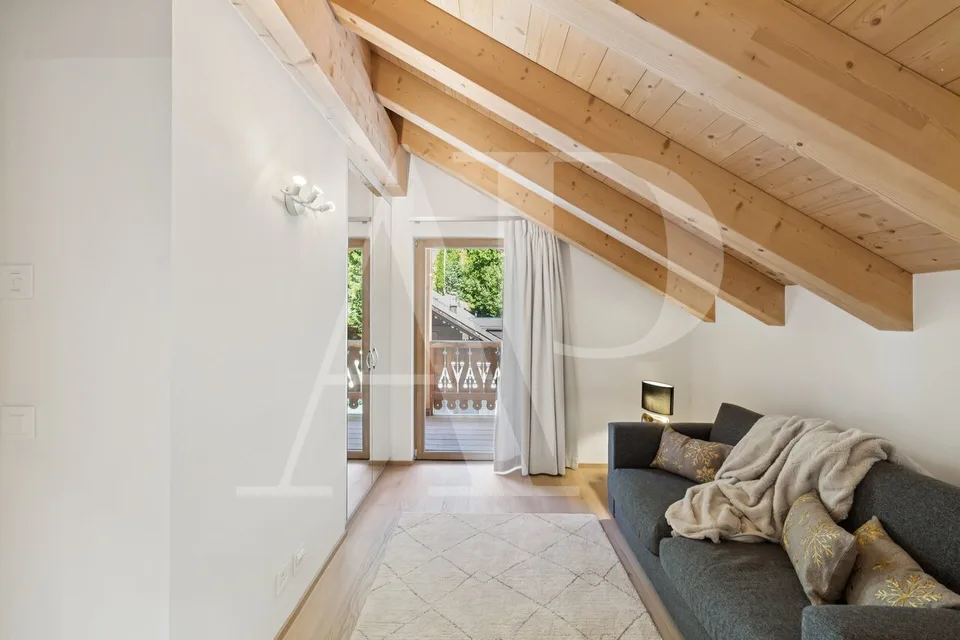 Geräumige Wohnung im Dachgeschoss mit Panoramablick – Foto 23 von 27