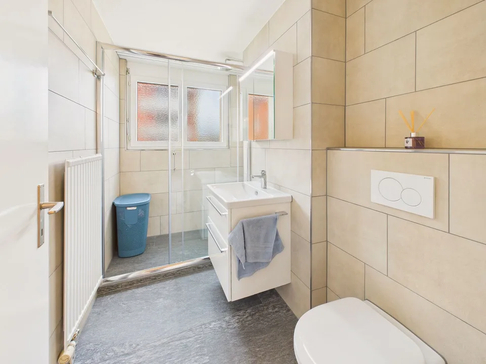 Appartement charmant avec une vue magnifique à Bazenheid – photo 7 sur 18