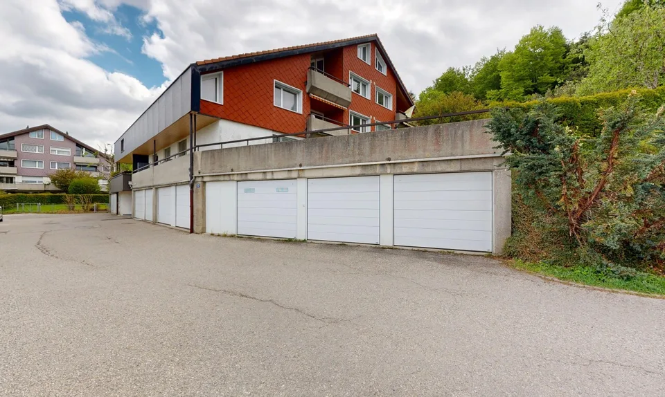 Spacious 2.5-room apartment with large garage – photo 13 of 20
