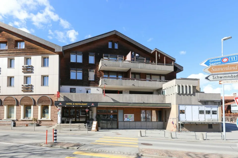 Zentral gelegene 2.5 Zimmerwohnung mit Balkon und Einstellhallenplatz