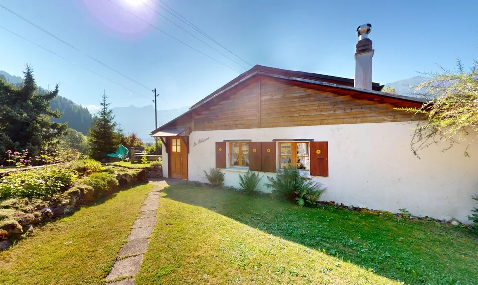 Chalet lumineux avec vue imprenable sur les montagnes