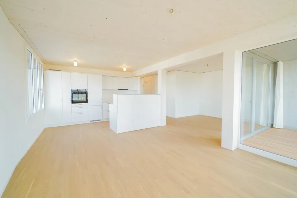 Lichtdurchflutete Maisonettewohnung mit grosszügigem Grundriss
