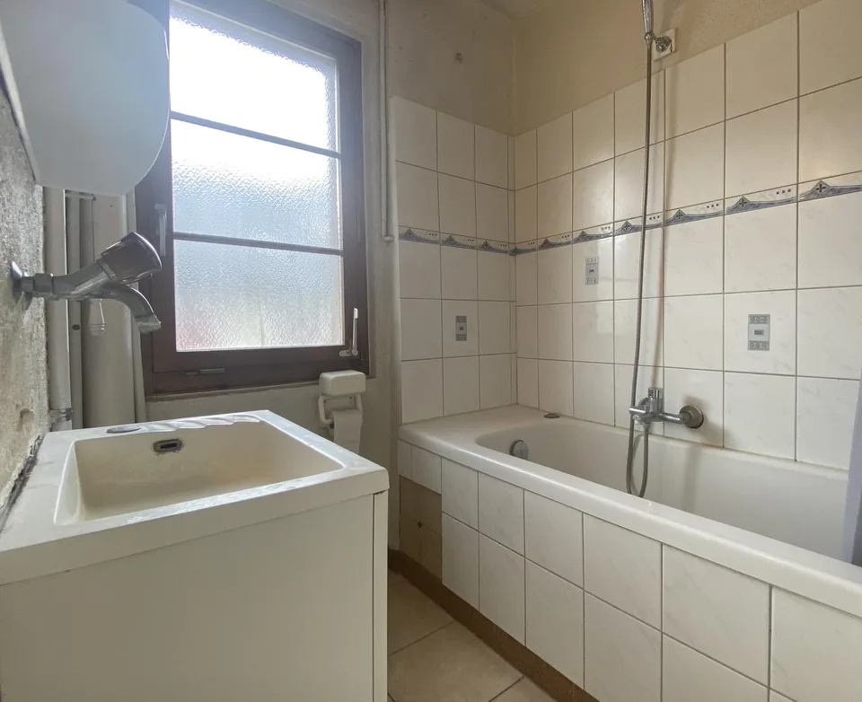 Sierre appartamento duplex ultimo piano con immenso solaio da sfruttare – foto 12 di 13