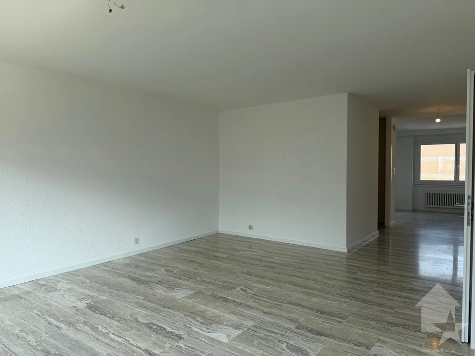 Beautiful 4.5-room apartment located near amenities – photo 2 of 34