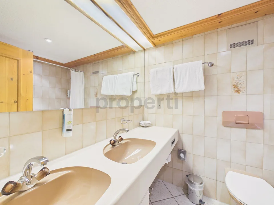 Bright 1.5-room apartment with balcony, Davos Dorf – photo 7 of 14