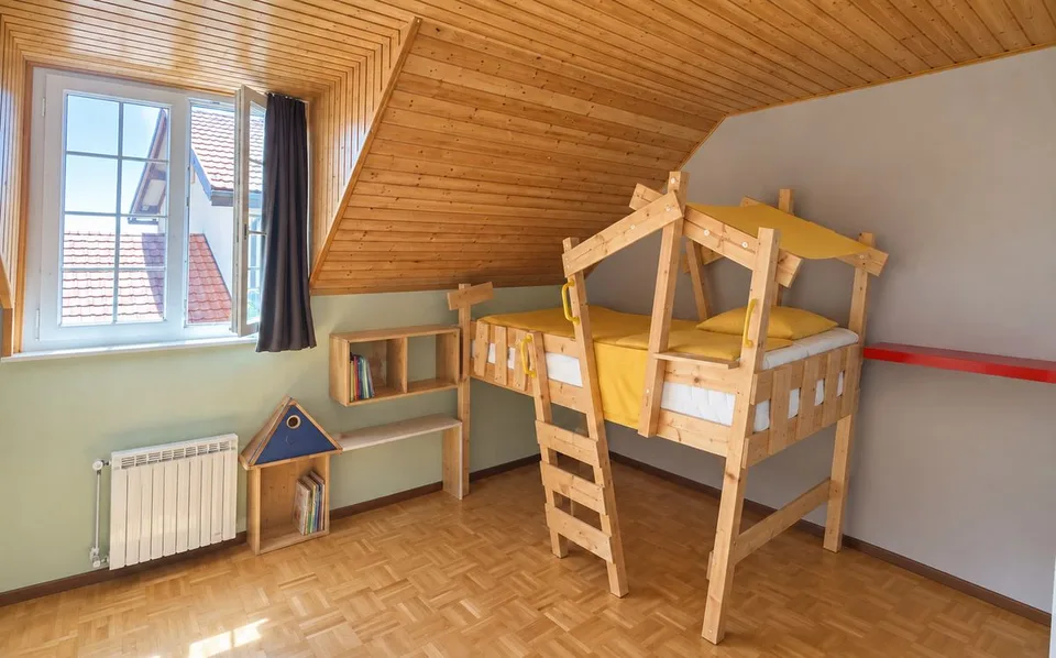 Maison familiale avec jardin, à une minute à pied de l'école – Foto 25 von 37