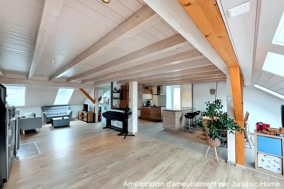 Loft contemporain de 4,5 pièces   153 m² de volumes et de lumière à Alle
