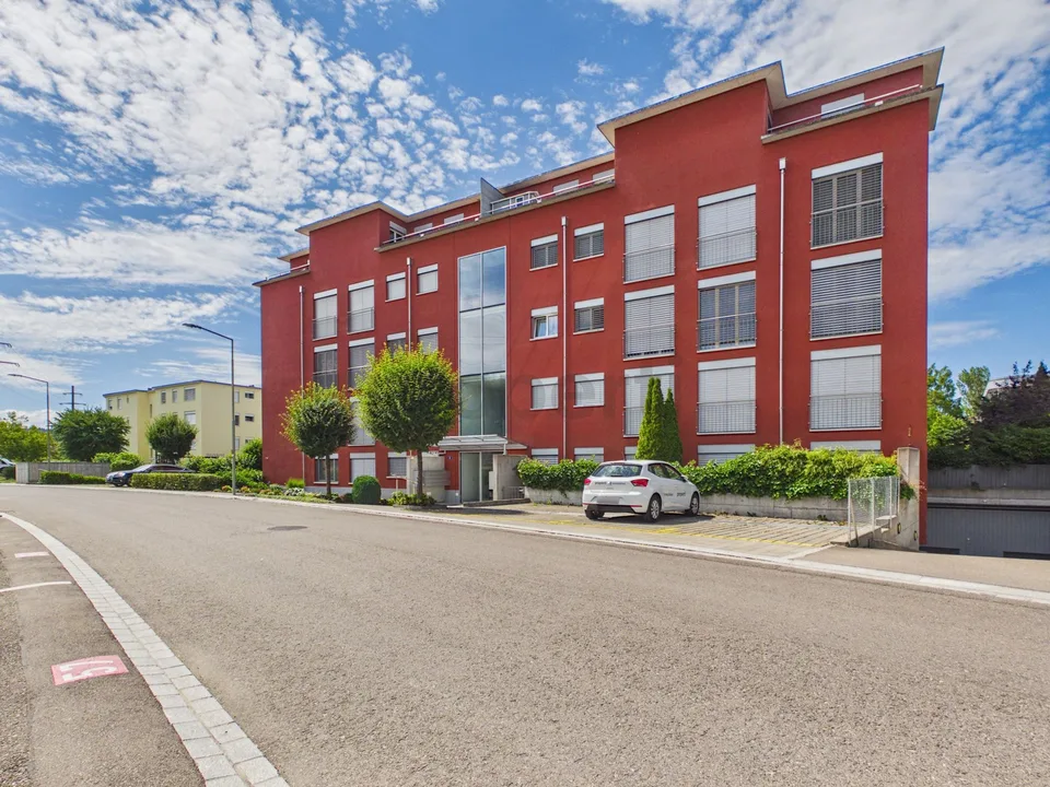 Exklusives Wohnung in bester Mikrolage - nur 30 Min. nach Zürich HB