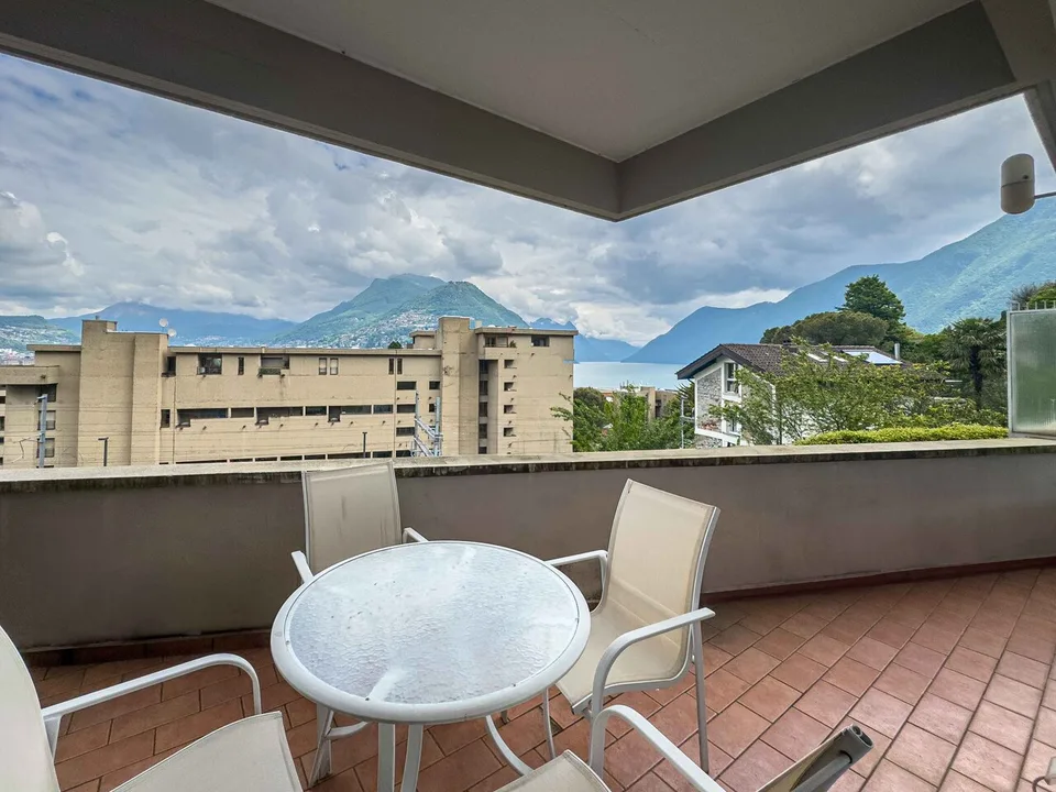 Lugano-Albonago - Elegantes Appartement 3.5 Zimmer mit privatem Garten – Foto 27 von 30