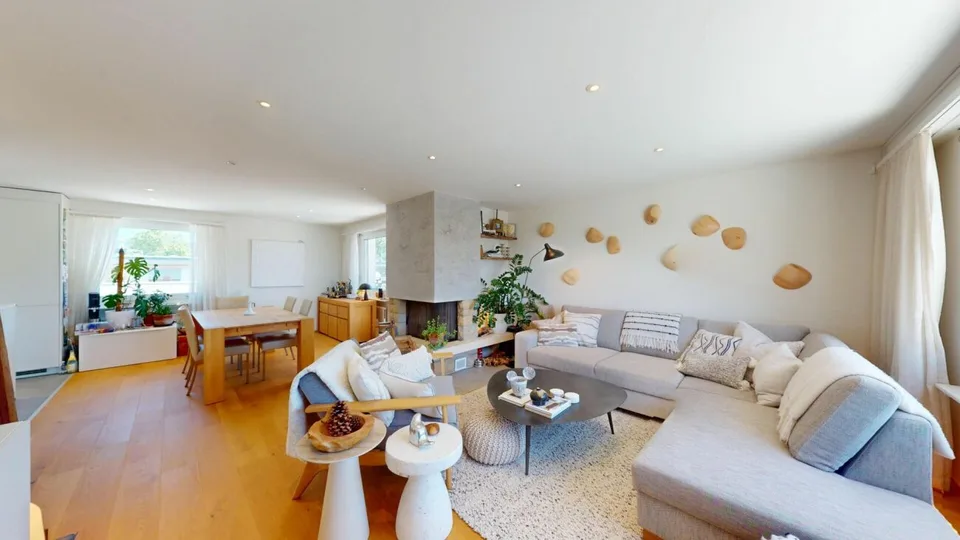 Modernized penthouse apartment with stunning 360° terrace