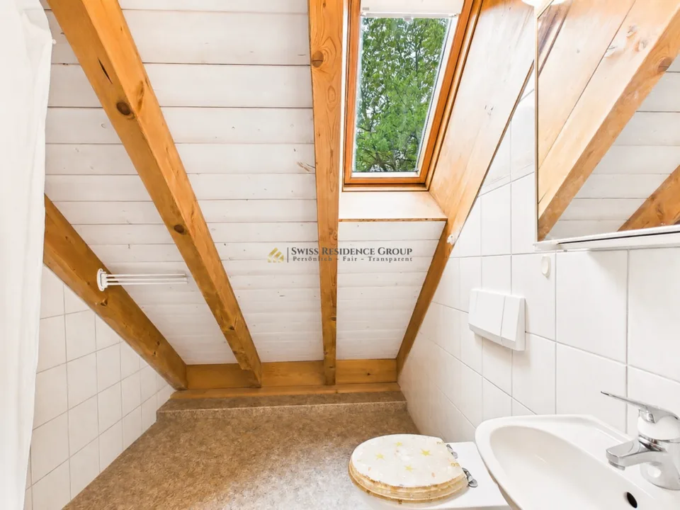 Top equipped with solar, battery storage, heat pump (heating & cooling) – photo 10 of 14