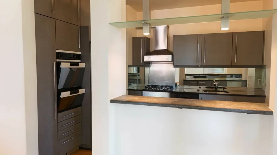 Exklusive Gartenwohnung mit Cheminée &amp; 2 Terrassen  - Bruderholz