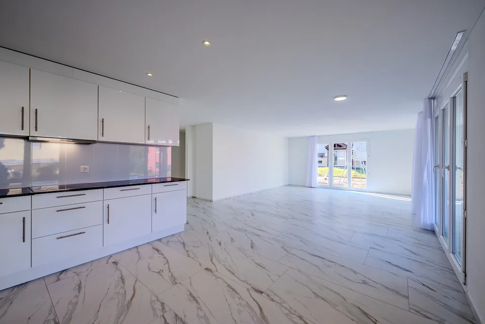 Grosszügige Erdgeschosswohnung - frisch renoviert – Foto 4 von 13