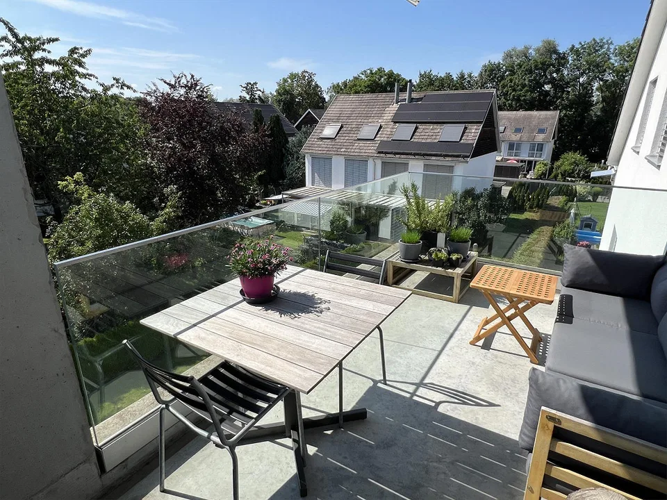 Sunny, quiet and spacious living with terrace – photo 24 of 28
