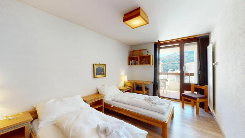 Zuhause im Herzen von St. Moritz - 4,5-Zimmer-Wohnung mit Panoramabalkon – Foto 13 von 15