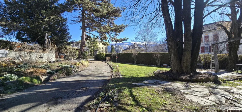 Villa mit 8,5 Zimmern und 712m2 im Herzen von Sion – Foto 12 von 13