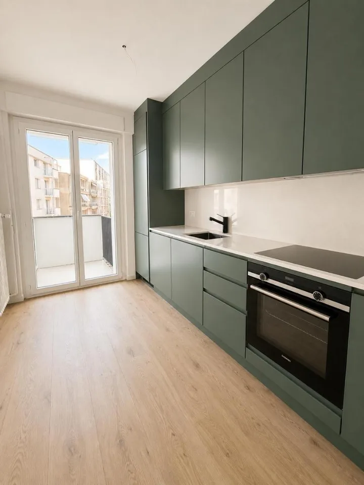 Room for rent in a magnificent 3.5-room apartment in Fribourg - Pérolles district - bright and fully renovated