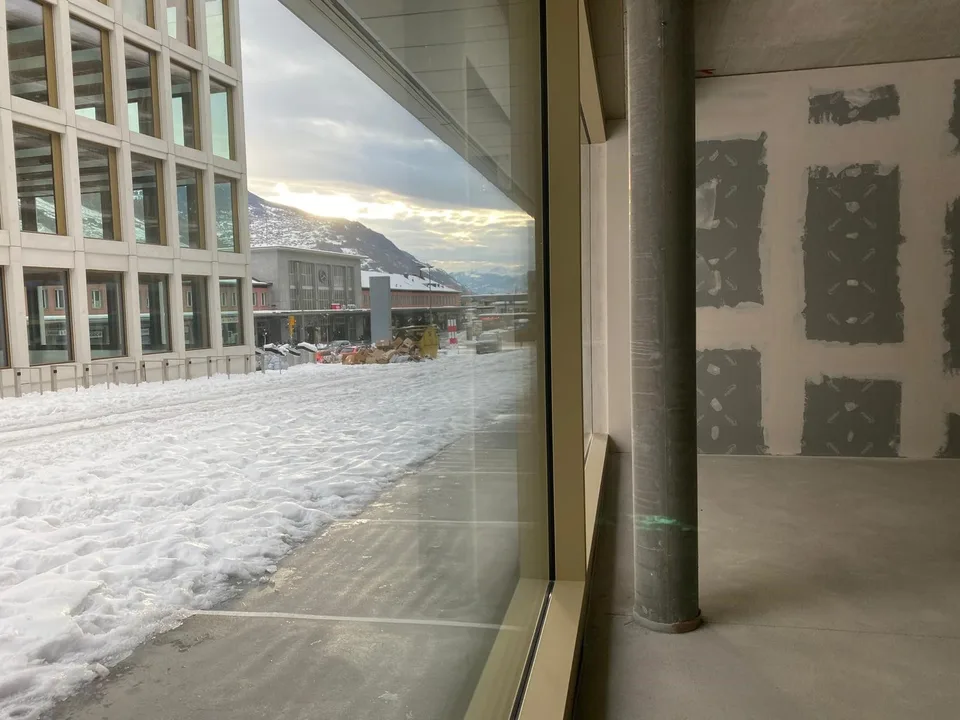 SENSAZIONALE 3 MESI DI AFFITTO OFFERTI Nuovo locale commerciale a Sion – foto 8 di 11