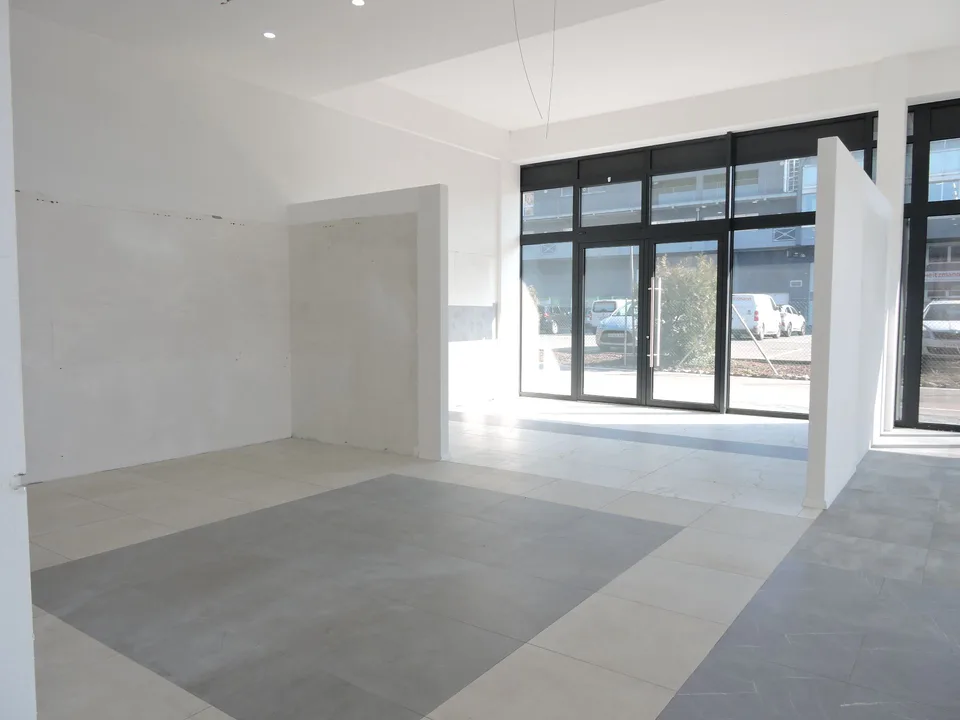 Magnifico spazio commerciale di 216 m2 in affitto