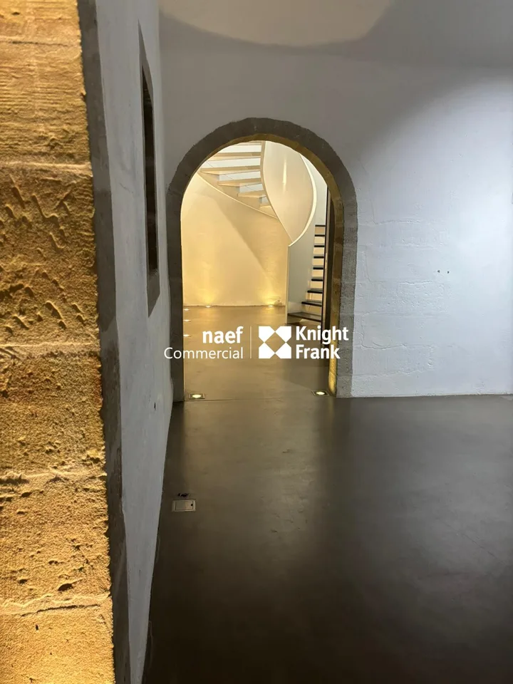 Arcade/ außergewöhnliche Galerie: Place des Casemates 5