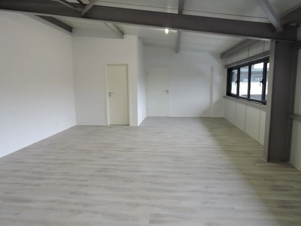 Loacl d'une surface de 80 m2 à louer