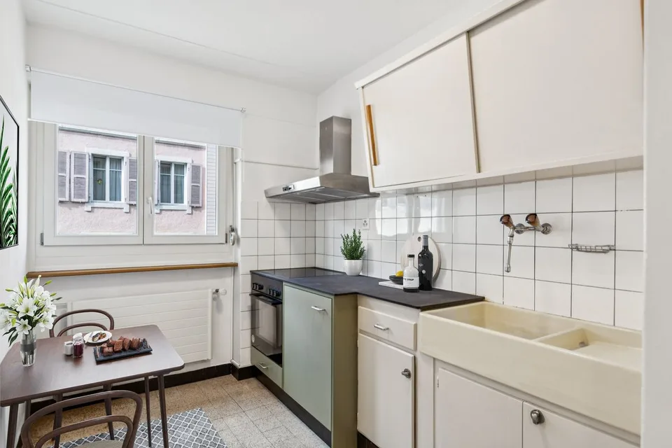 Spazioso appartamento di 4 locali con ampio balcone
