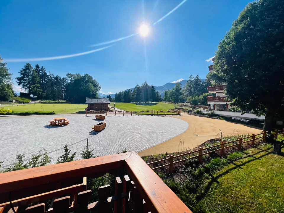Fontainebleau Golf In Golf out