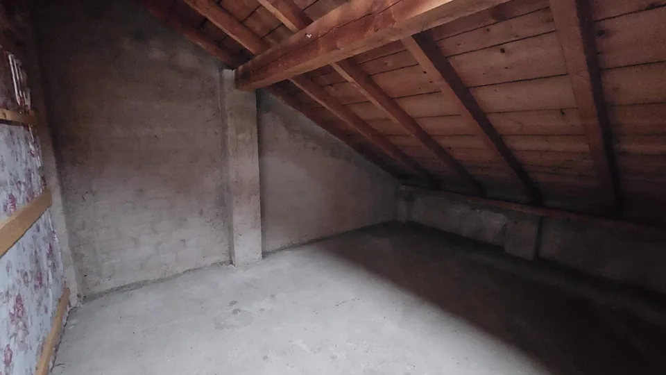 Galetas/Garde-meubles de 14.5 m2 à 28.5 m2 à Delémont