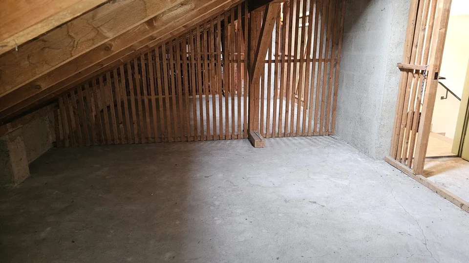 Galetas/Garde-meubles de 14.5 m2 à 28.5 m2 à Delémont