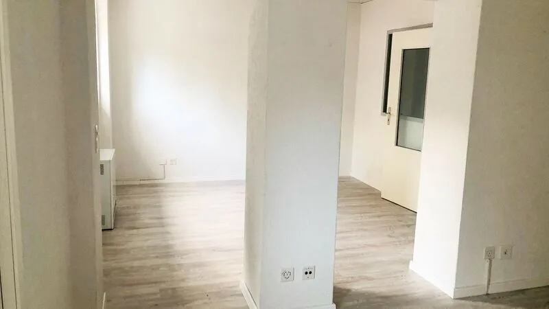 Gewerbefläche Nr. 4 mit 25 m2 zur Miete in Reconvilier