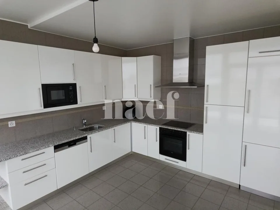 Apartment located in Champel