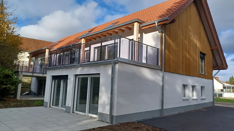 À louer appartement 3.5 pièces au rez-de-chaussée à Develier