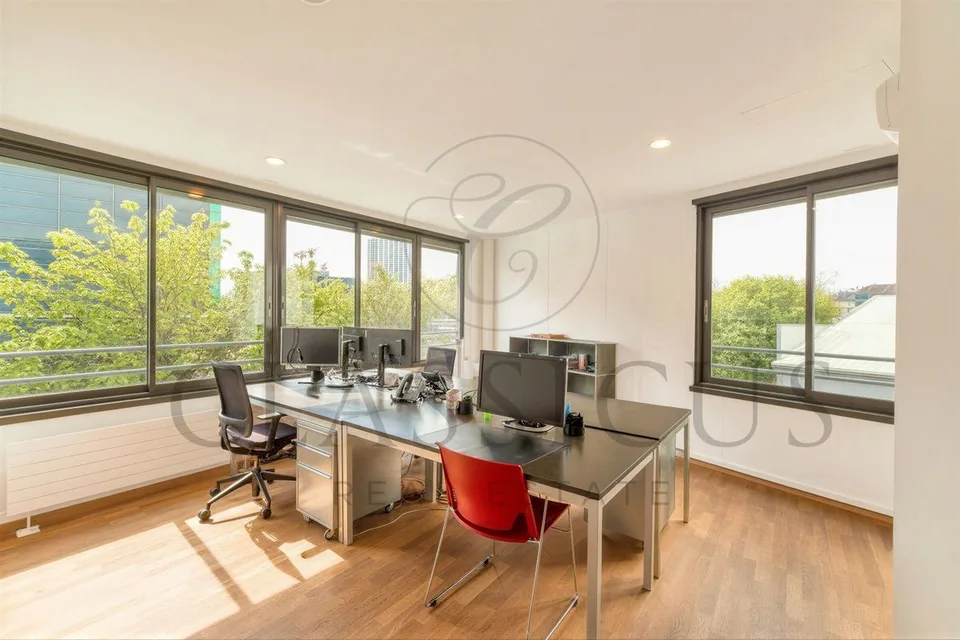 Bureaux professionnels rationnels au 2ème étage - Genève Plainpalais – photo 6 sur 9