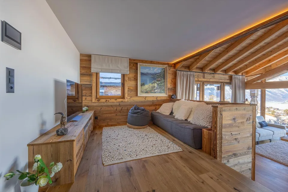 Weekly rental: Magnificent wooden chalet with spectacular view – photo 9 of 18