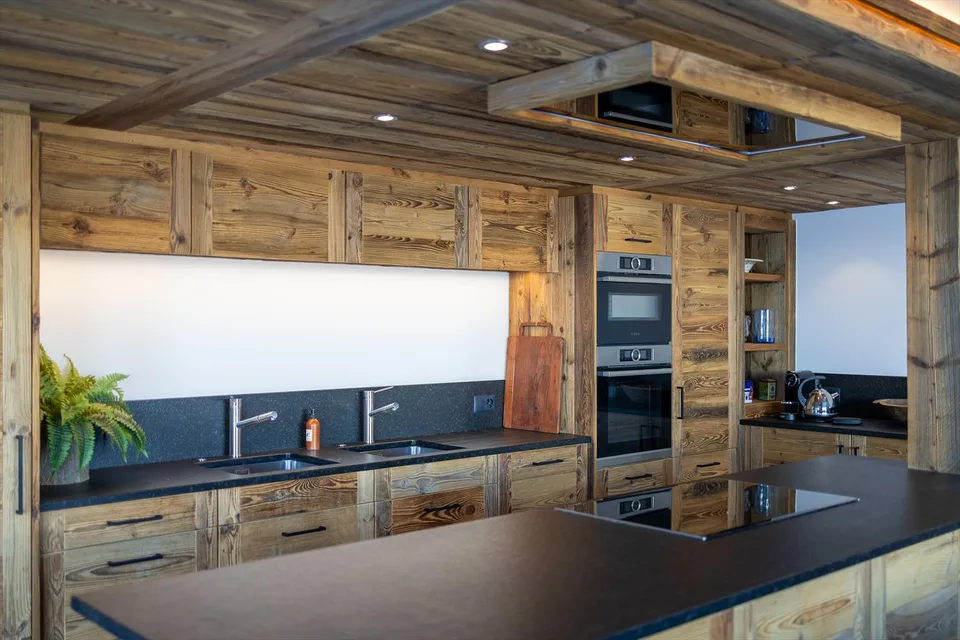 Weekly rental: Magnificent wooden chalet with spectacular view – photo 7 of 18