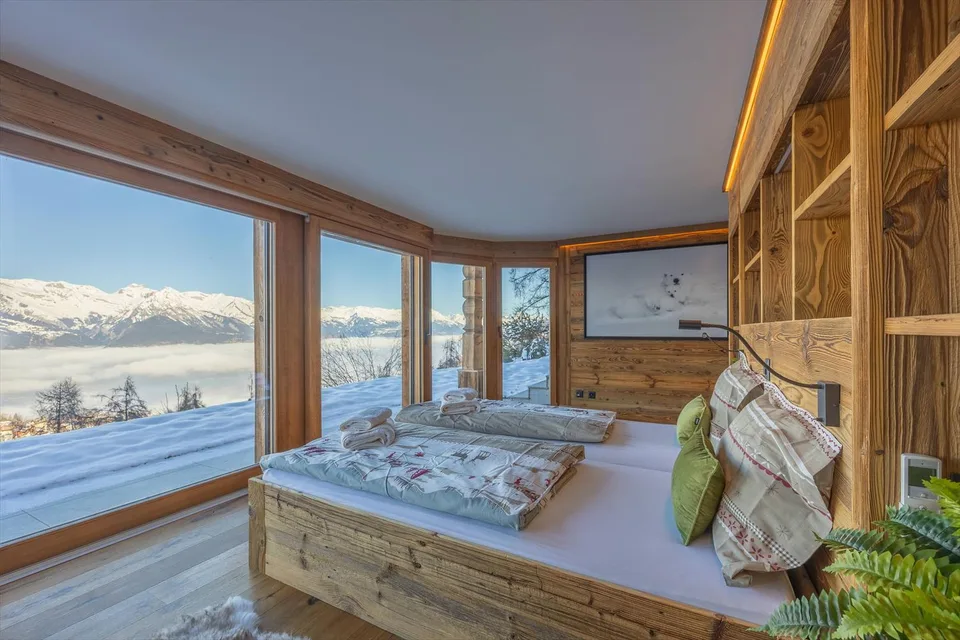 Weekly rental: Magnificent wooden chalet with spectacular view – photo 10 of 18