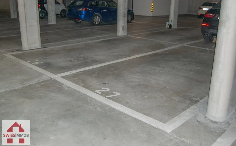 CLARENS GARAGE IM STADTZENTRUM