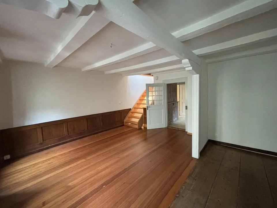 DA AFFITTARE? Appartamento atipico duplex di 2,5 locali a Saint-Aubin
