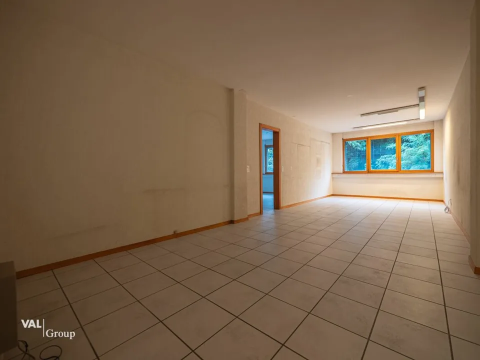 Bureau à Louer à Sierre - Emplacement Idéal avec 137 m²
