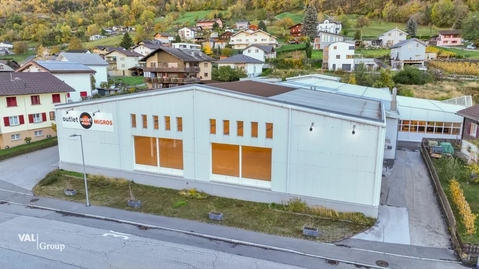 Grosszügige Gewerbehalle in Eyholz - vielseitig nutzbar und ideal erschlossen