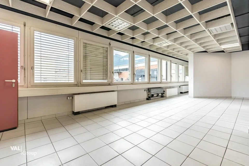Zu vermieten: modernes und helles Bürogebäude - 1.200 m² in Aigle
