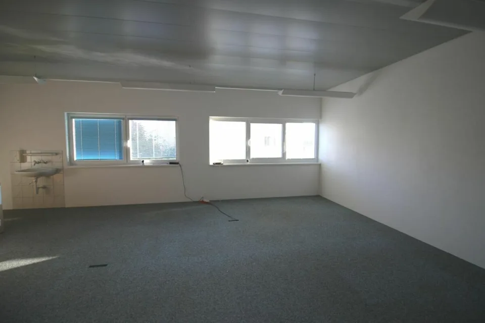 Amministrativo/Ufficio 61 m2 a Saignelégier
