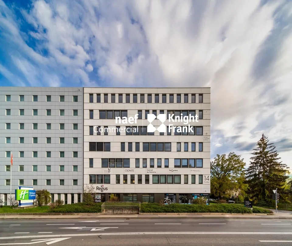 Superbes bureaux aménagés de 400m2  Vue Mont-Blanc  Proche Aéroport